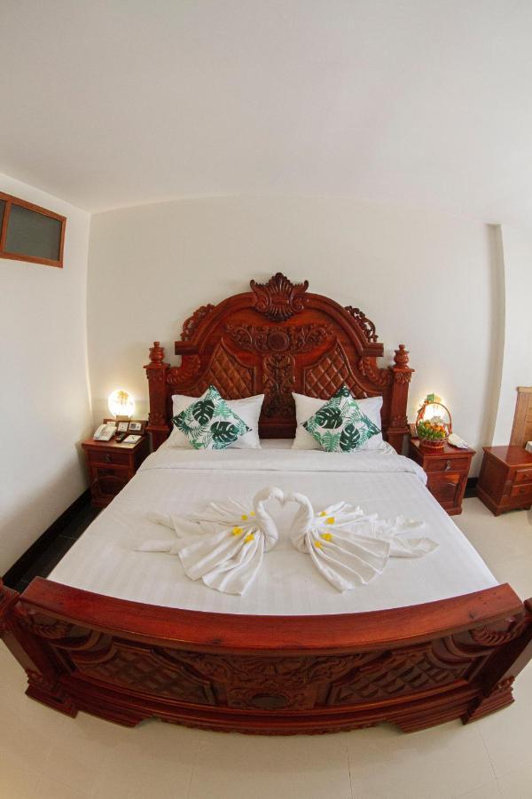 Kampong Thom Palace Hotel Exteriör bild