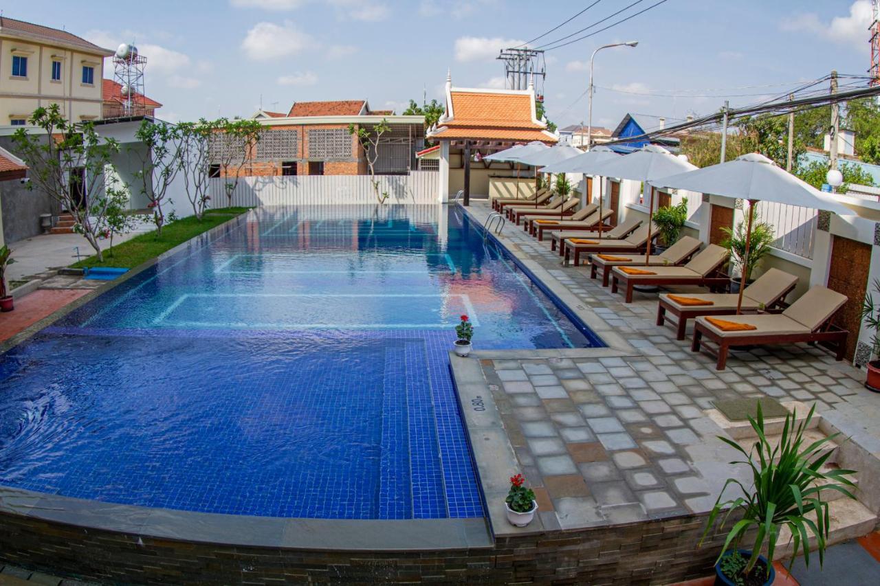 Kampong Thom Palace Hotel Exteriör bild